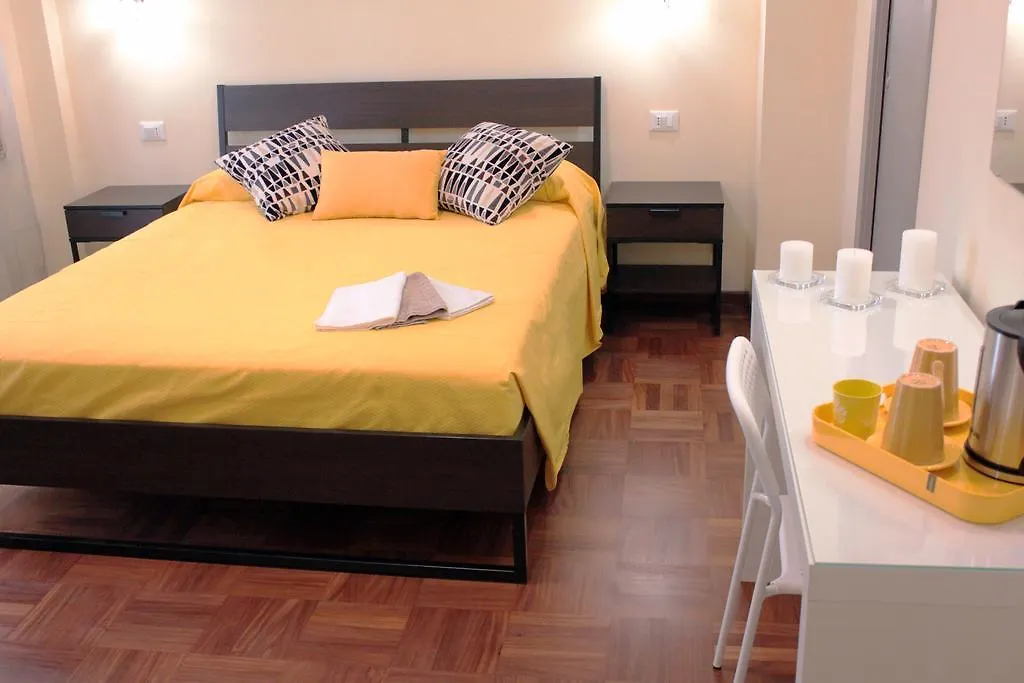 Konukevi Arcadia Domus Otel Roma